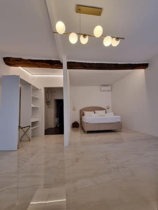 The Heritage- At Trevi Fountain- Apartment