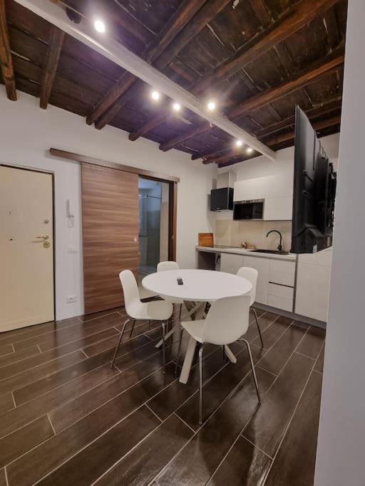 Apartment The Heritage- At Trevi Fountain- *