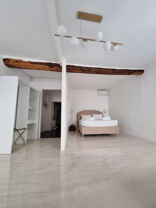 Apartment The Heritage- At Trevi Fountain-