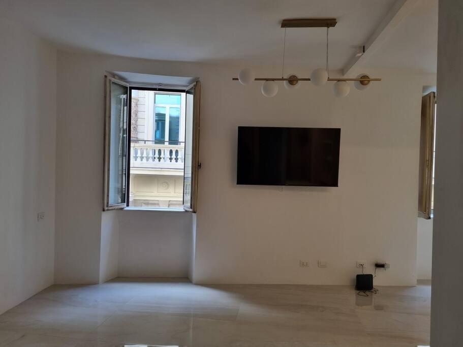 The Heritage- At Trevi Fountain- Apartment Rome